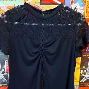 Black lace witchy top size M
